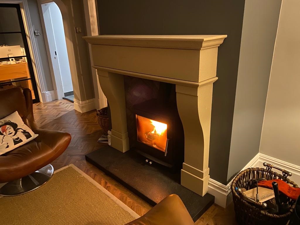 carved surround full